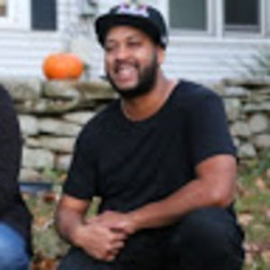 Meet your Posher, Theo